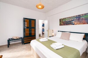 Apartment | Soundproofing, iron/ironing board, free WiFi, bed sheets - Cyclades Beach Apartments (Sifnos)