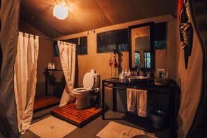 Family Tent | Bathroom | Shower, free toiletries, hair dryer, bathrobes
