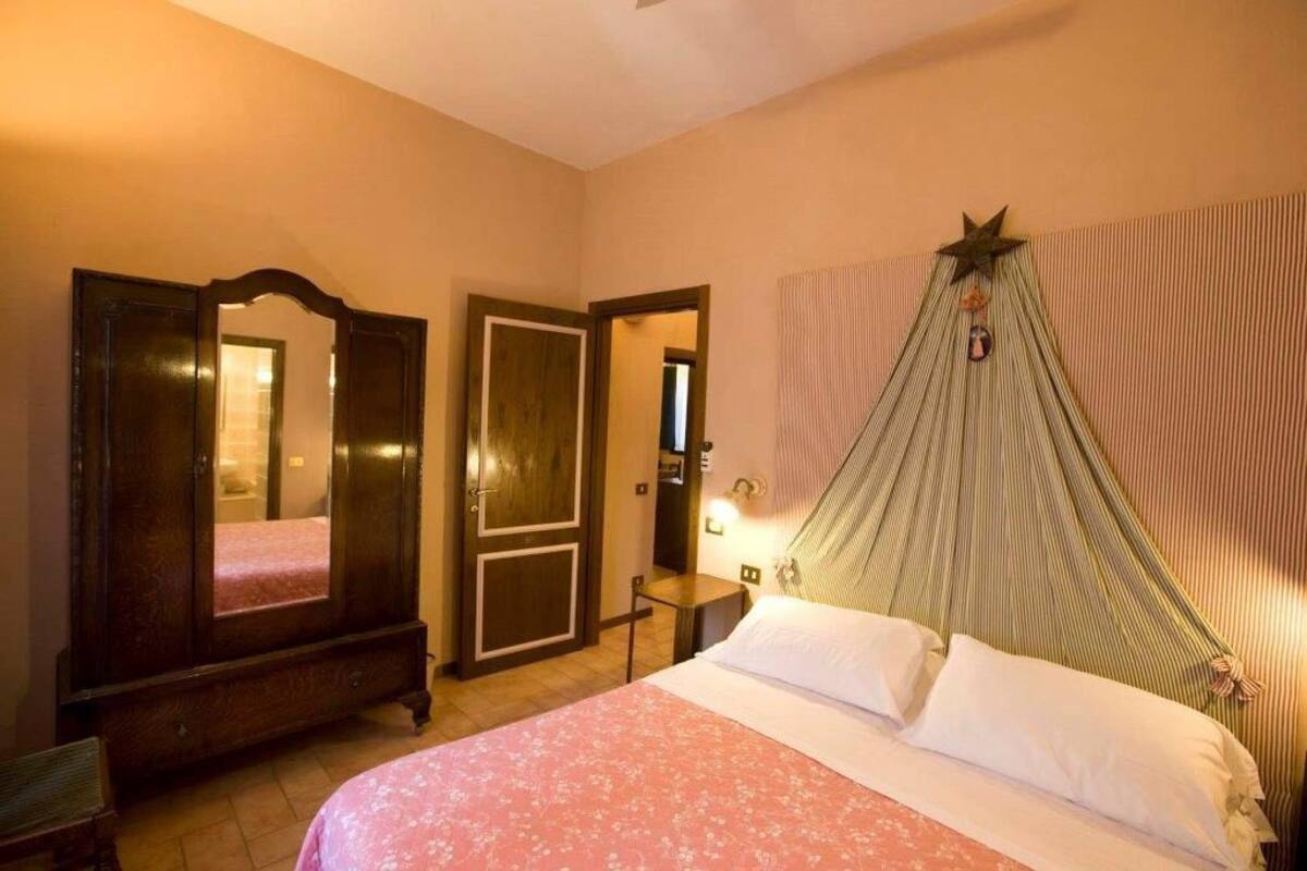 Apartamento, 2 quartos | Camas extras/dobráveis (sobretaxa), Wi-Fi de cortesia, roupa de cama