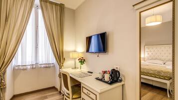 Double or Twin Room | 1 bedroom, minibar, in-room safe, desk
