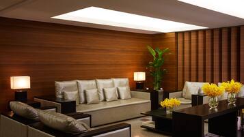 Sala de estar en el lobby