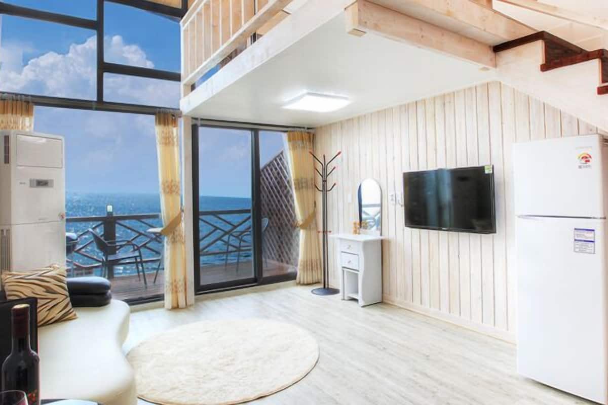 Deluxe Room | Free WiFi