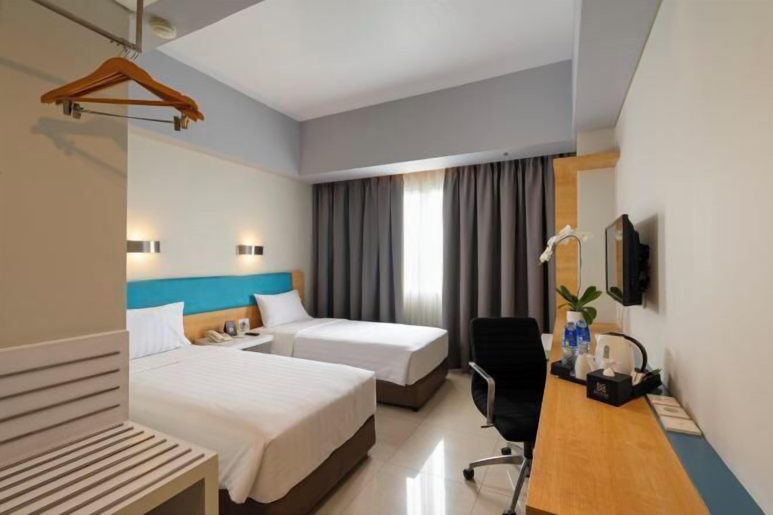 Minibar, in-room safe, desk, laptop workspace