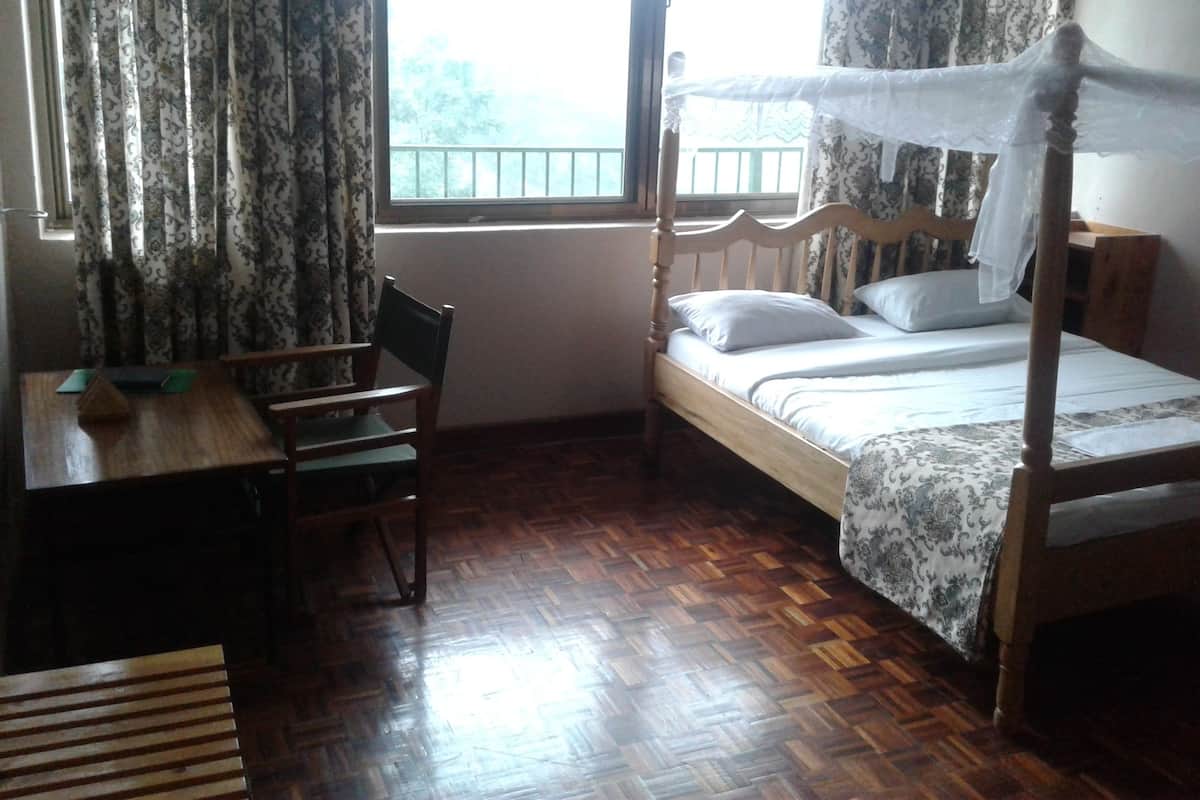 Single Room | Free WiFi, bed sheets