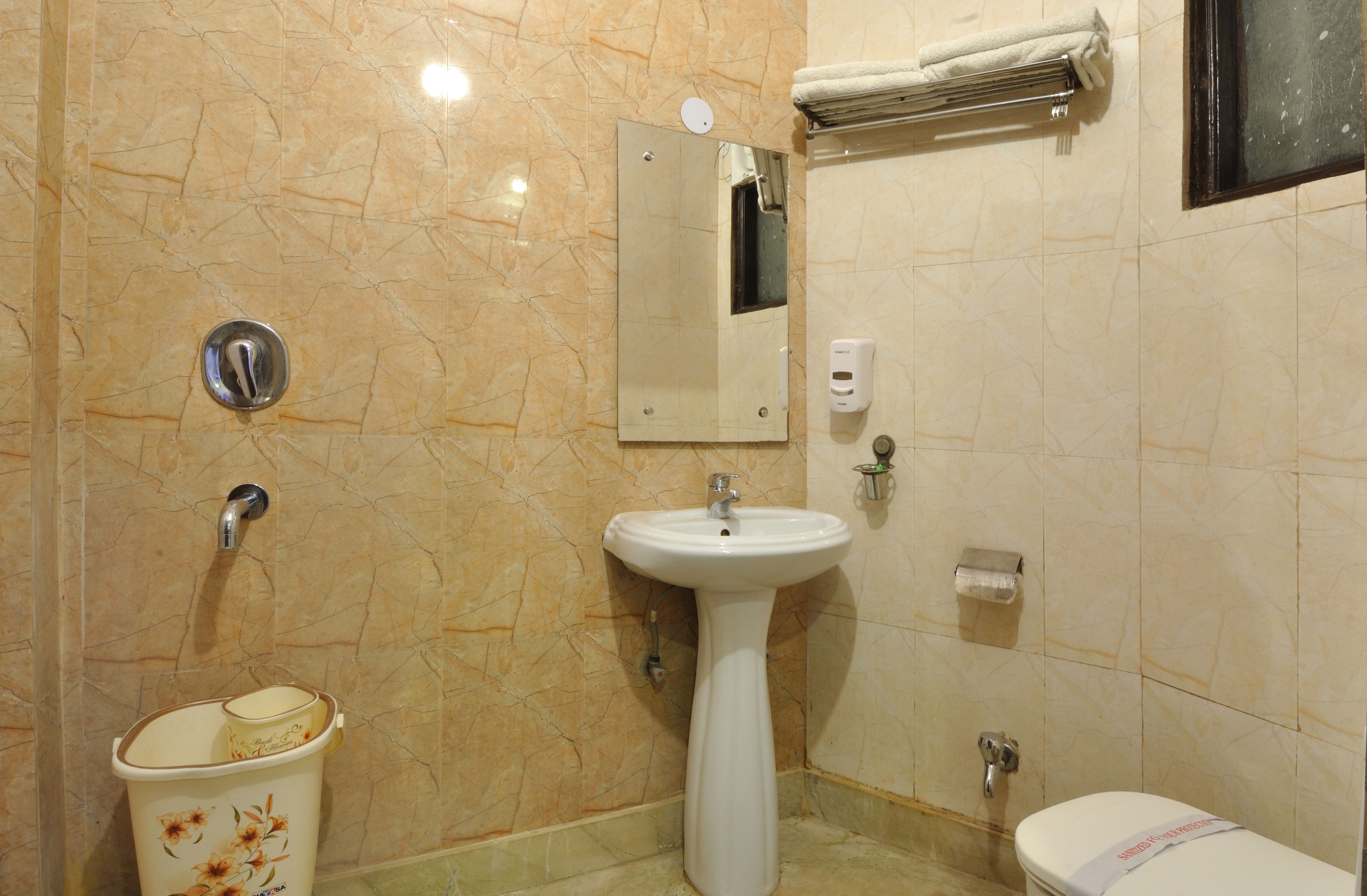 Photo - Hotel Nirmal Mahal - Paharganj - New Delhi