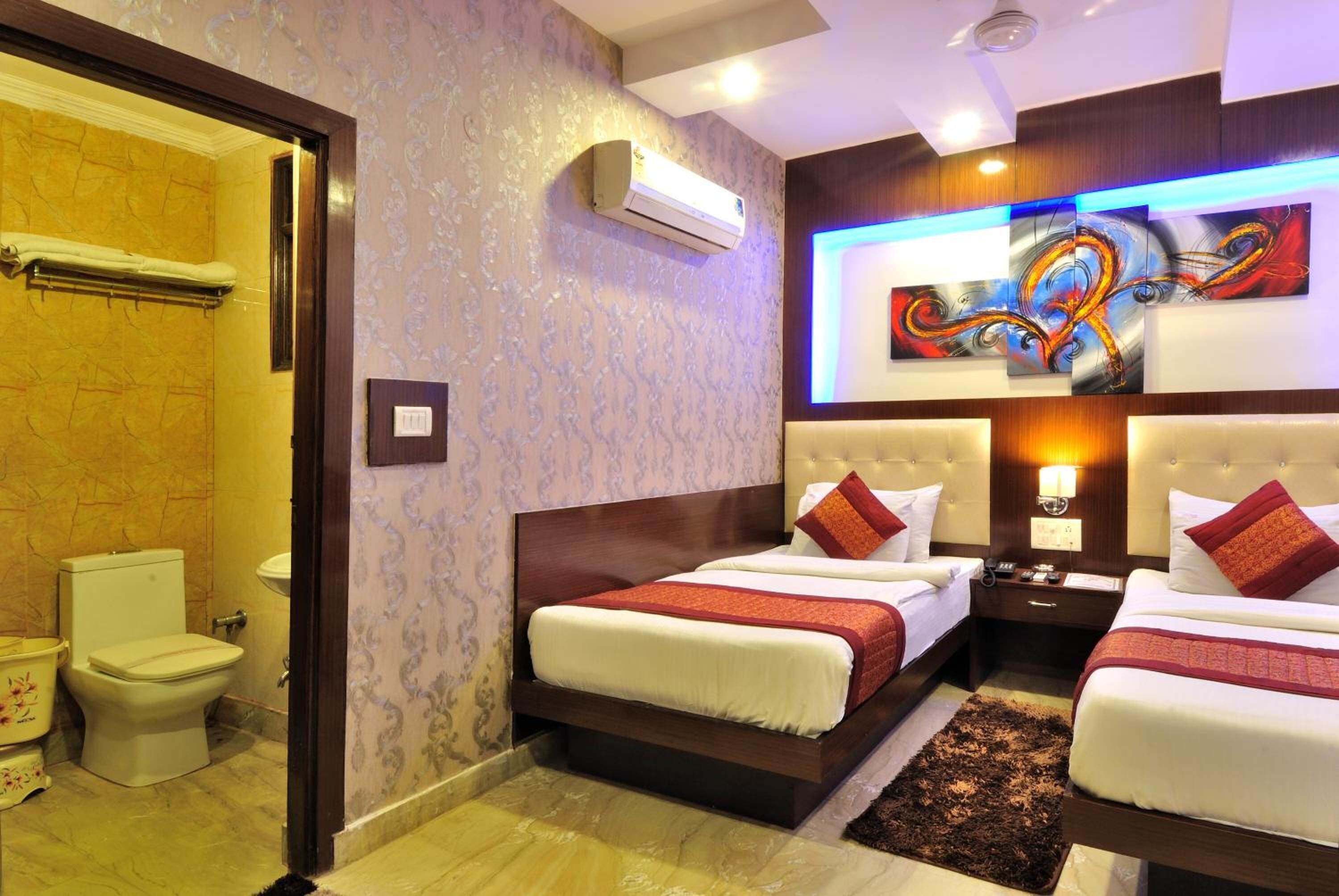 Photo - Hotel Nirmal Mahal - Paharganj - New Delhi