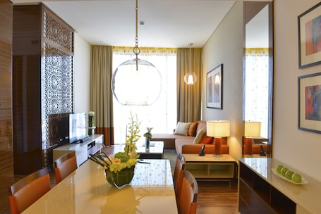 1 bedroom, premium bedding, in-room safe, desk