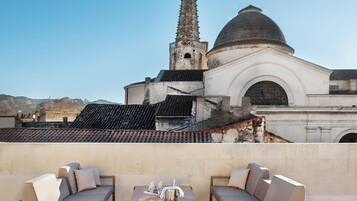 Sundeck