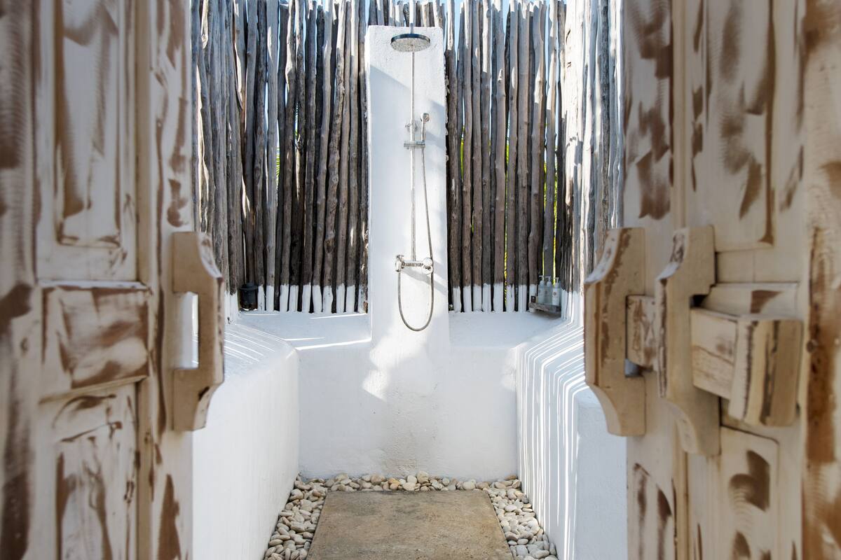 separate bathtub and shower, free toiletries, hair dryer, bathrobes