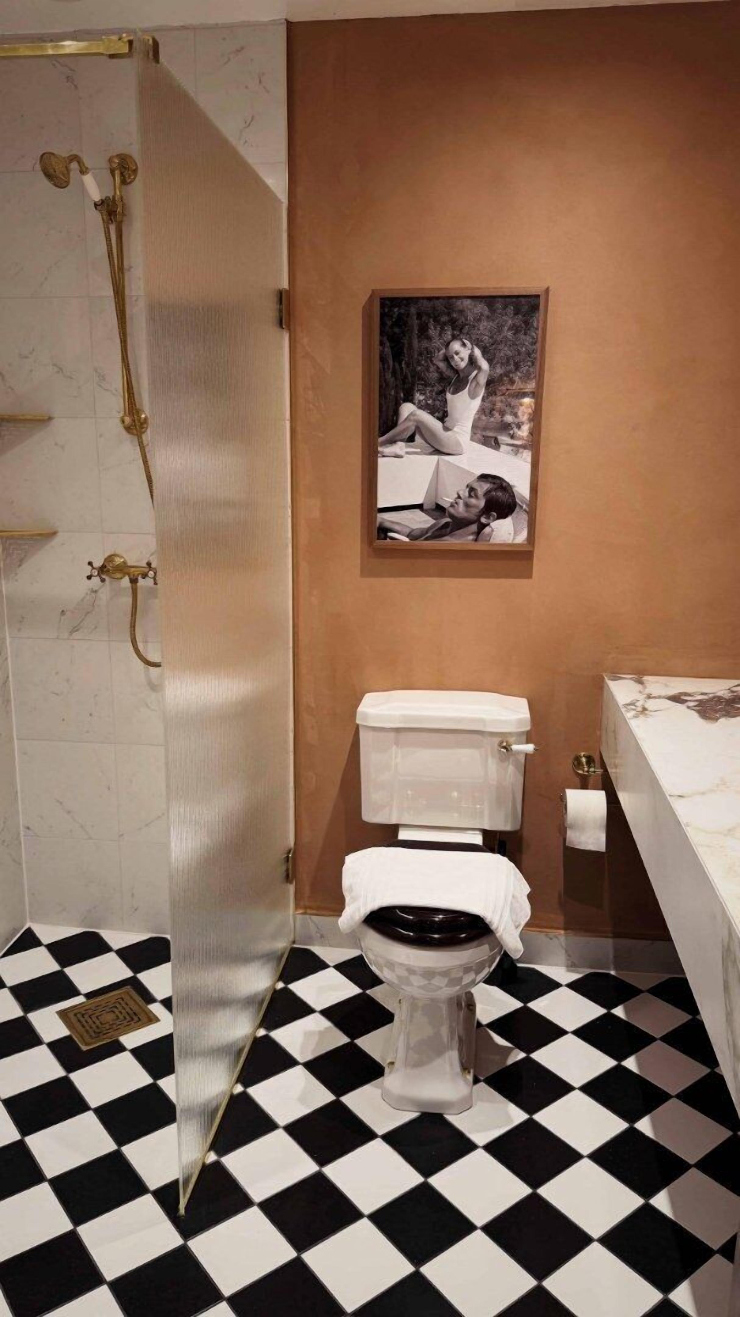 svit | bathroom | shower, free toiletries, hair dryer, towels