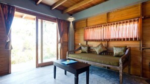 Deluxe Double Room | Living area | Flat-screen TV - Bali Green Hills (Pecatu)