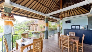 Bar (on property) - Bali Green Hills (Pecatu)