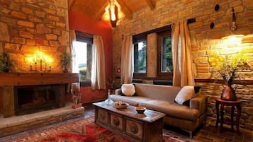 Superior Apartment, 1 Bedroom | Living area