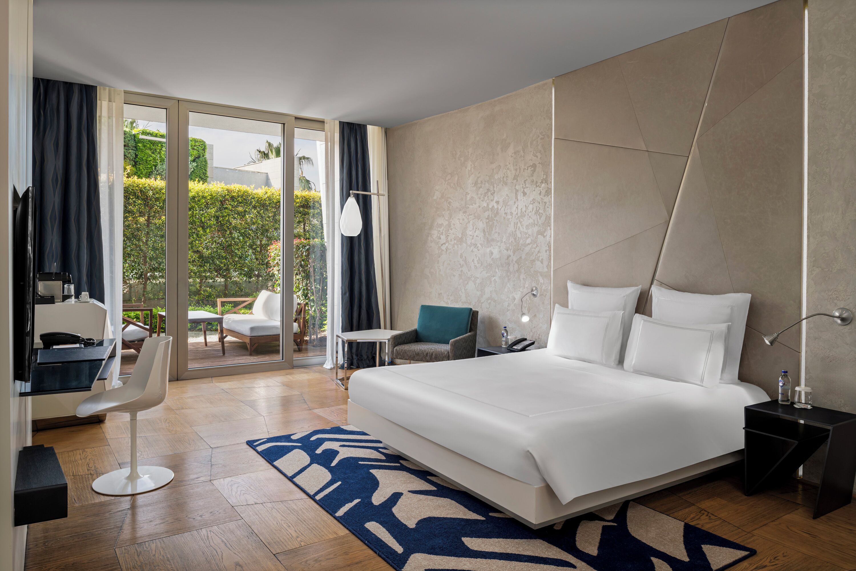 Swiss Advantage Garden View King | Frigobar, cofres nos quartos, escrivaninha, quartos à prova de som