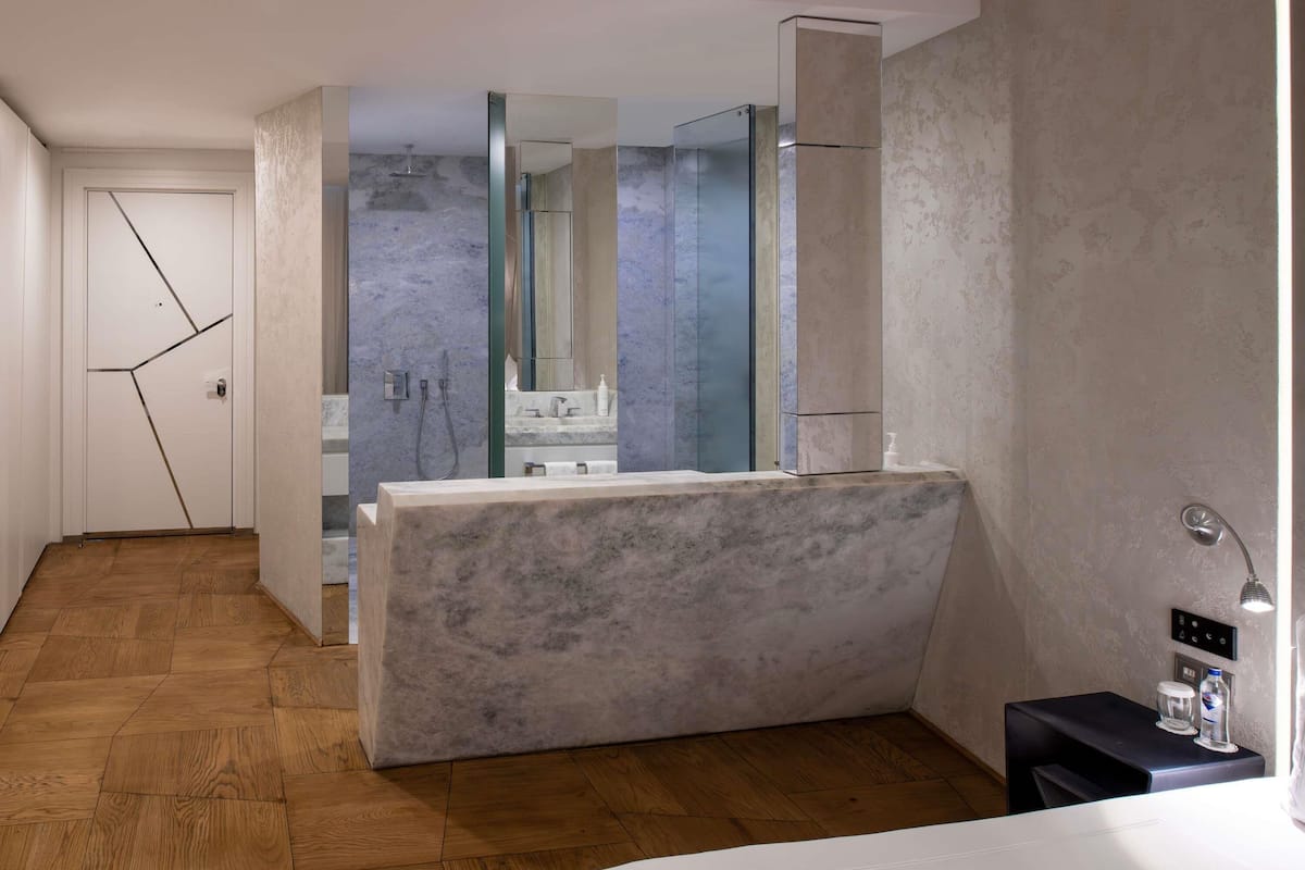 minibar, in-room safe, desk, soundproofing