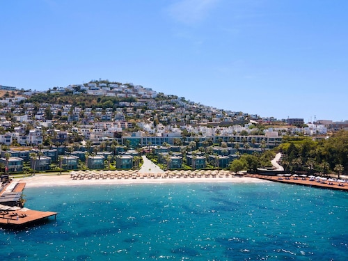 Swissotel Resort Bodrum Beach