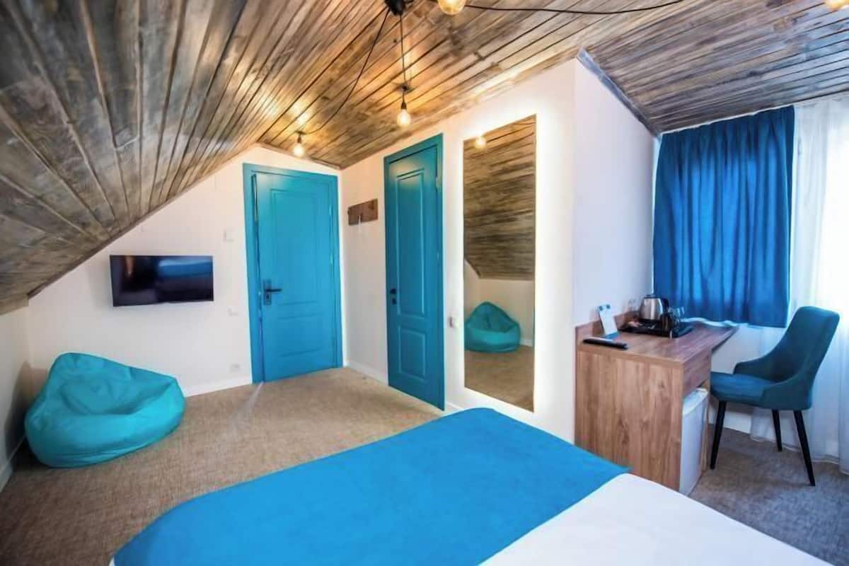 Hochwertige Bettwaren, Minibar, Zimmersafe, schallisolierte Zimmer
