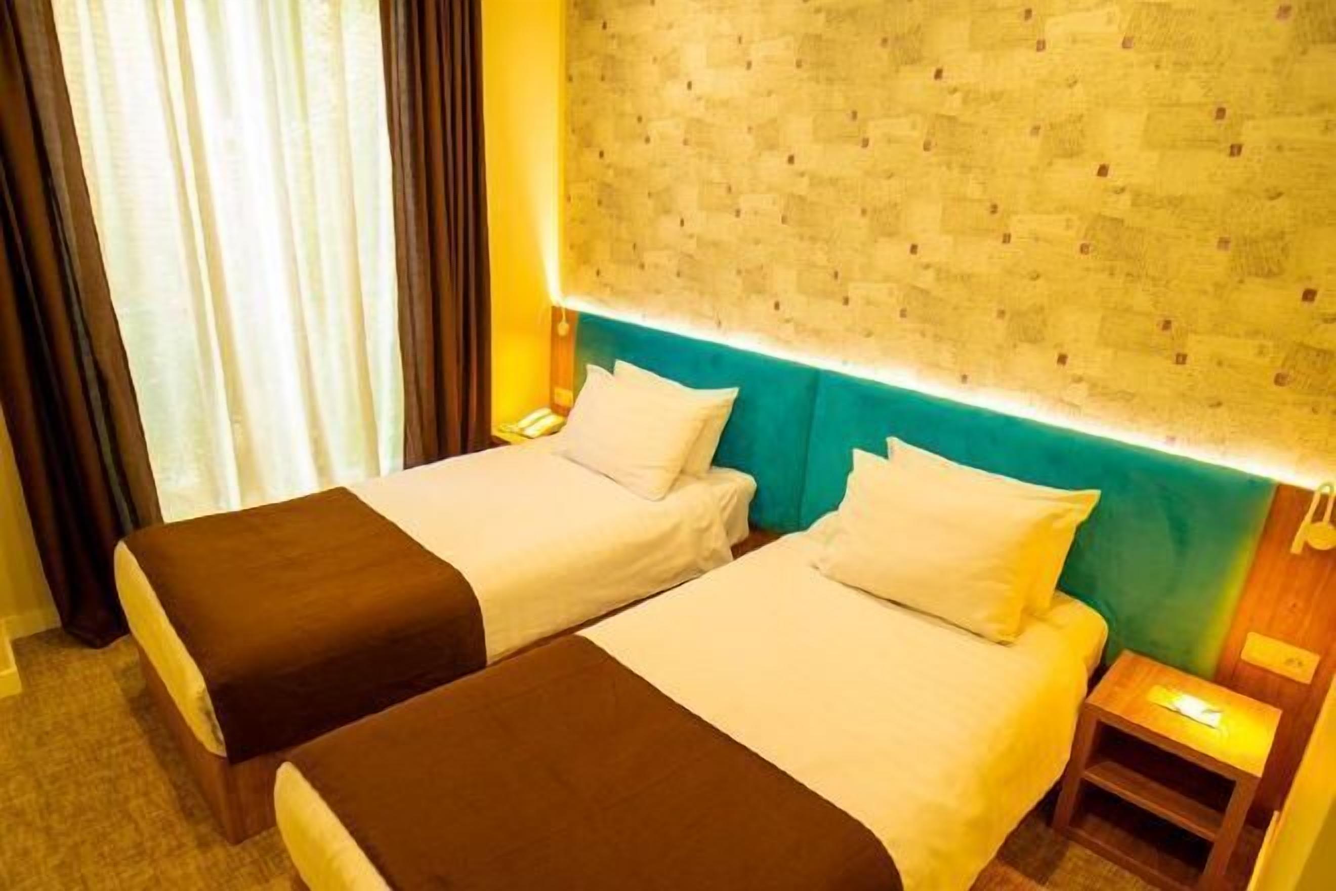 Premium bedding, minibar, in-room safe, soundproofing