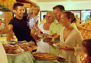 Petit déjeuner buffet compris tous les jours