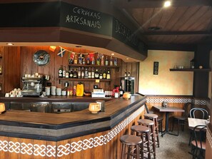 Bar (en la propiedad)