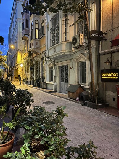 Bankerhan Hotel