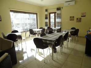 Daily local cuisine breakfast for a fee - B&B Civico 115 (Gaggi)