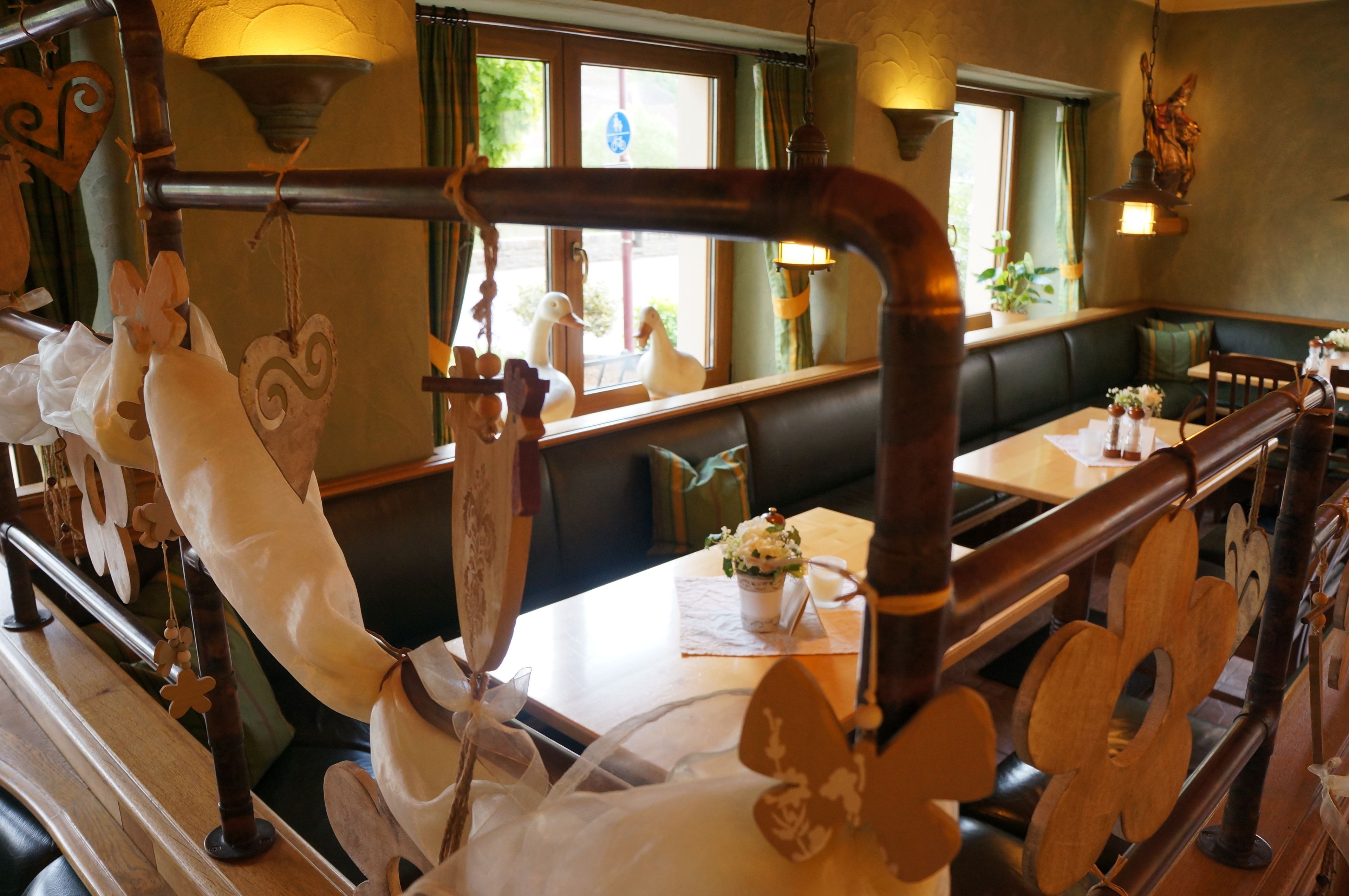 lunch and dinner served, regional cuisine