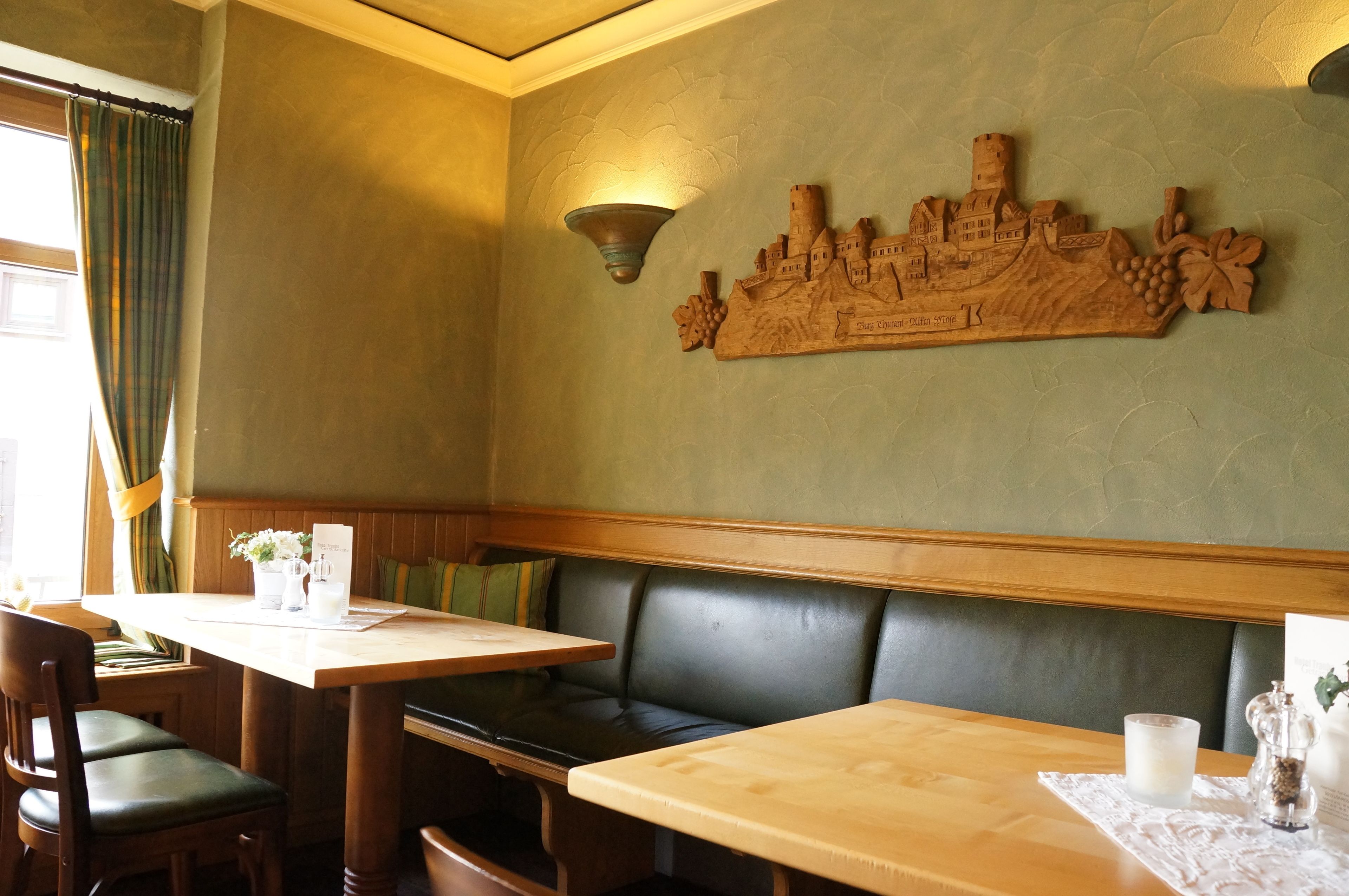 lunch and dinner served, regional cuisine