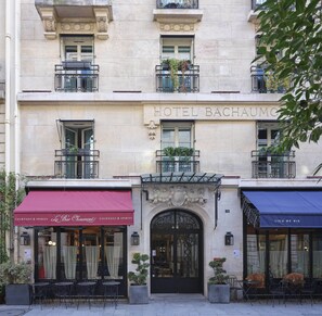 Front of property - Hotel Bachaumont (Paris)
