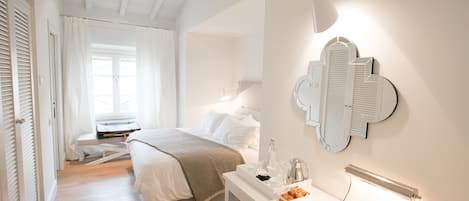 Premium bedding, minibar, in-room safe, desk