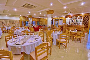 Restaurant - Hotel Dingar (Mandalay)
