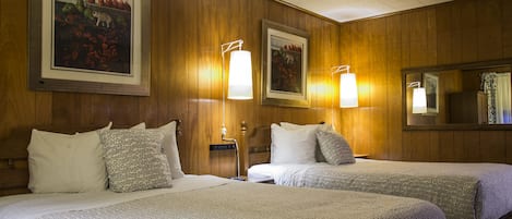 Double Room | Individually decorated, individually furnished, desk, blackout drapes