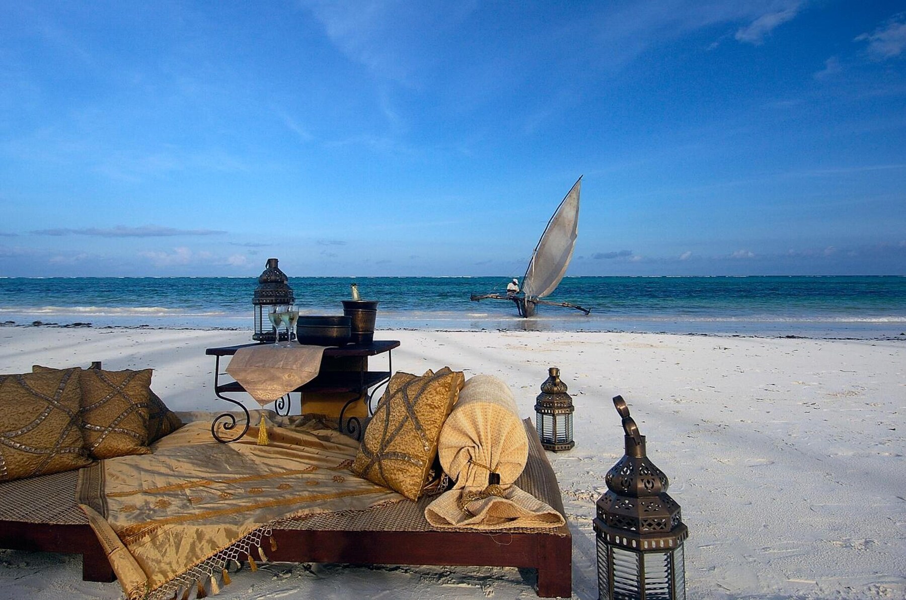 Private beach, white sand, free beach cabanas, sun-loungers