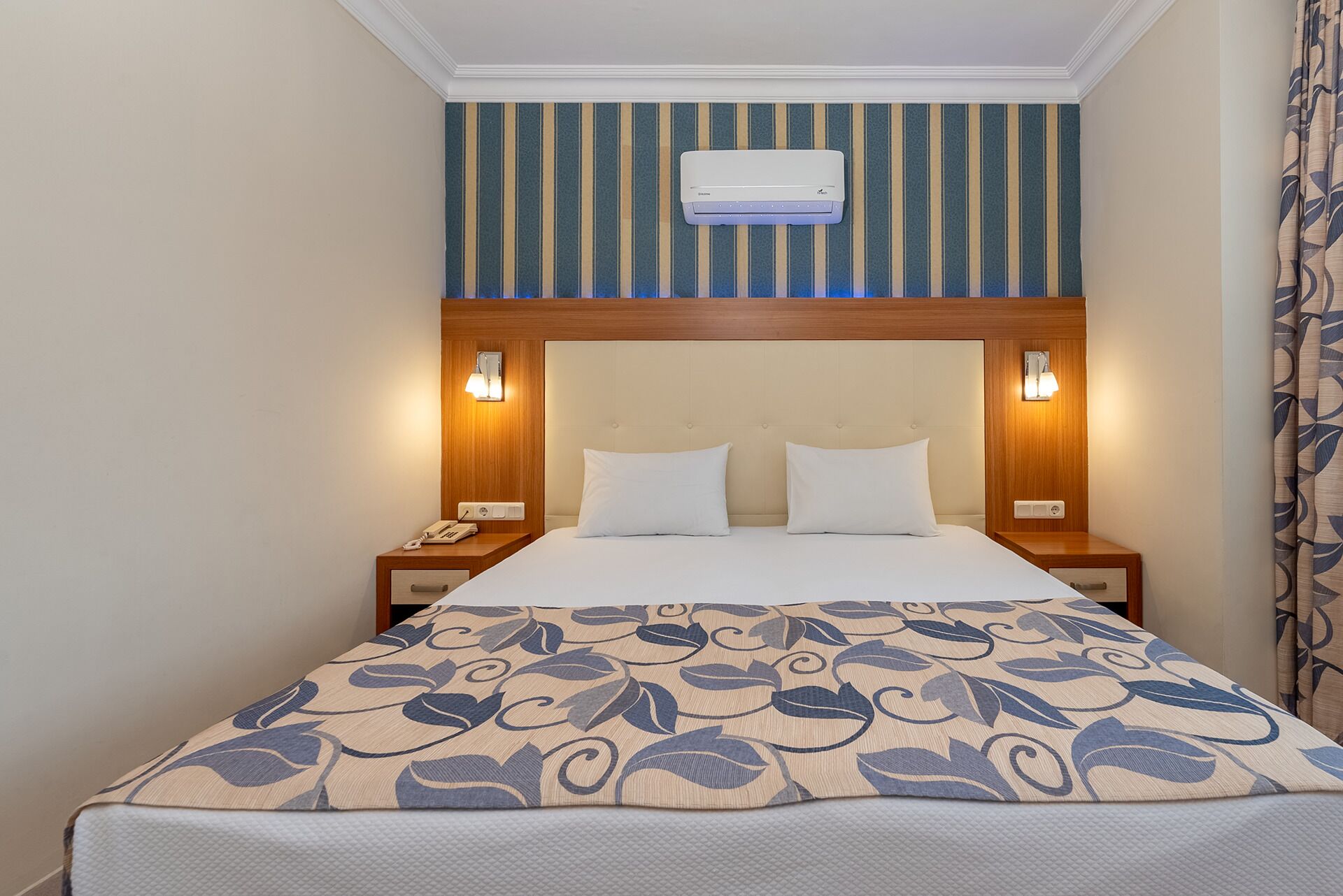 Rom – standard | Minibar (inkludert), skrivebord, lydisolert og barnesenger (inkludert)