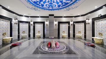 Couples treatment room(s), sauna, Turkish bath/hammam, facials