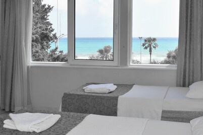 雷西塔利亚酒店