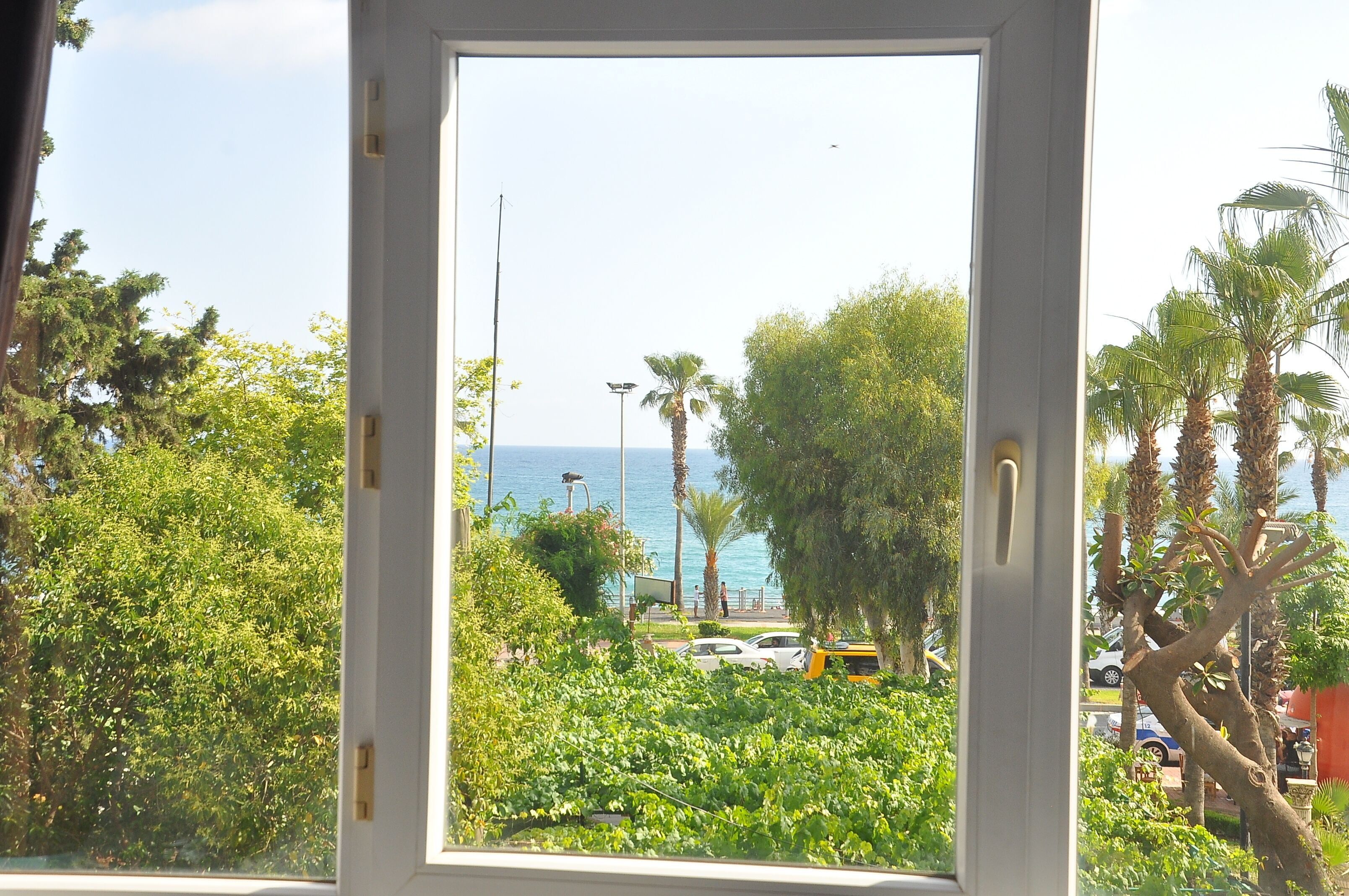 家庭四人房 | Wi-Fi (收費)