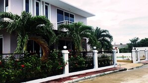Depan hartanah