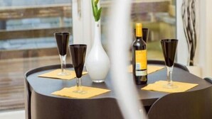 Apartment, 2 Bedrooms (Modern, Euston) | Living area | Flat-screen TV - Park Views Apartments (London)