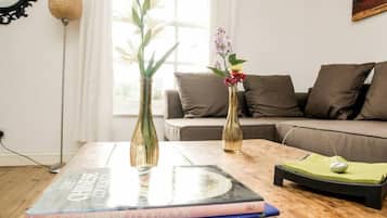 Superior Apartment, 2 Bedrooms (SPW) | Living area