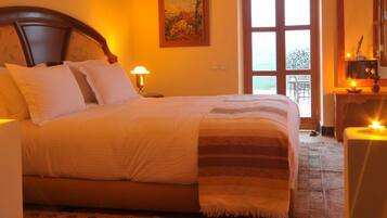 Brankas, kedap suara, dan Wi-Fi gratis