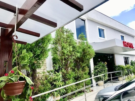 Detalhe da fachada. Hotel Aeroporto Star