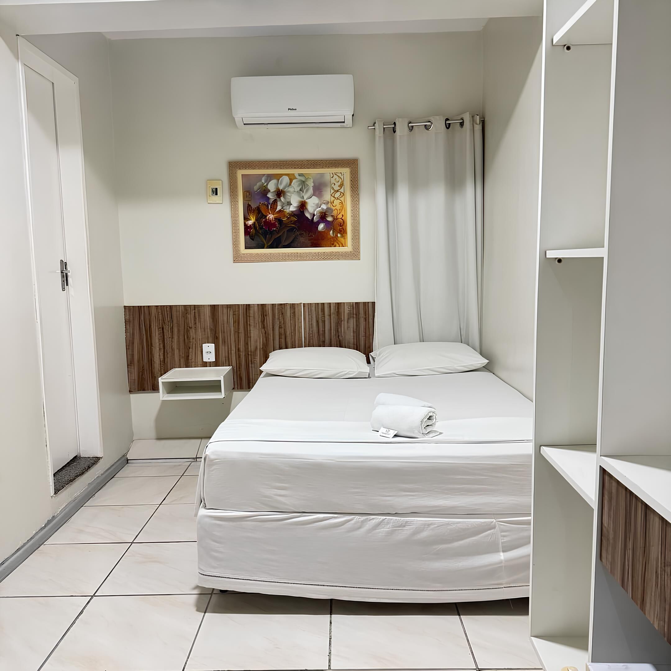 Standard Casal | 迷你吧、笔记本电脑工作区、遮光窗帘、熨斗/熨衣板