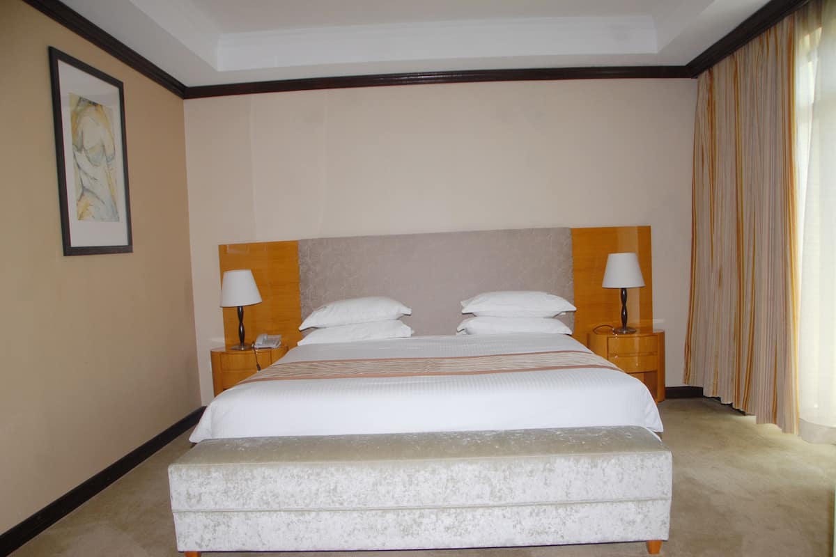 Presidential-Suite, Zutritt zur Club Lounge, Poolblick