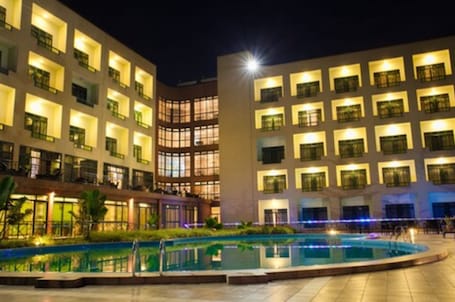 Exterior. Gorillas Golf Hotel
