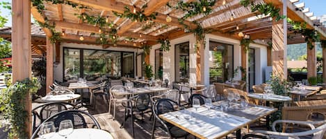 Lunch and dinner served, local cuisine