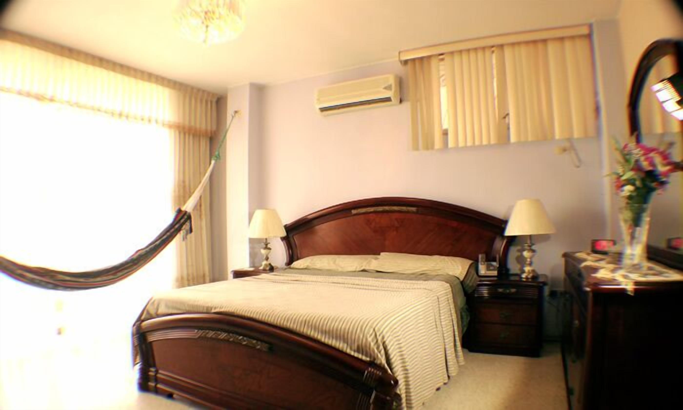 superior room, 1 king bed | free wifi