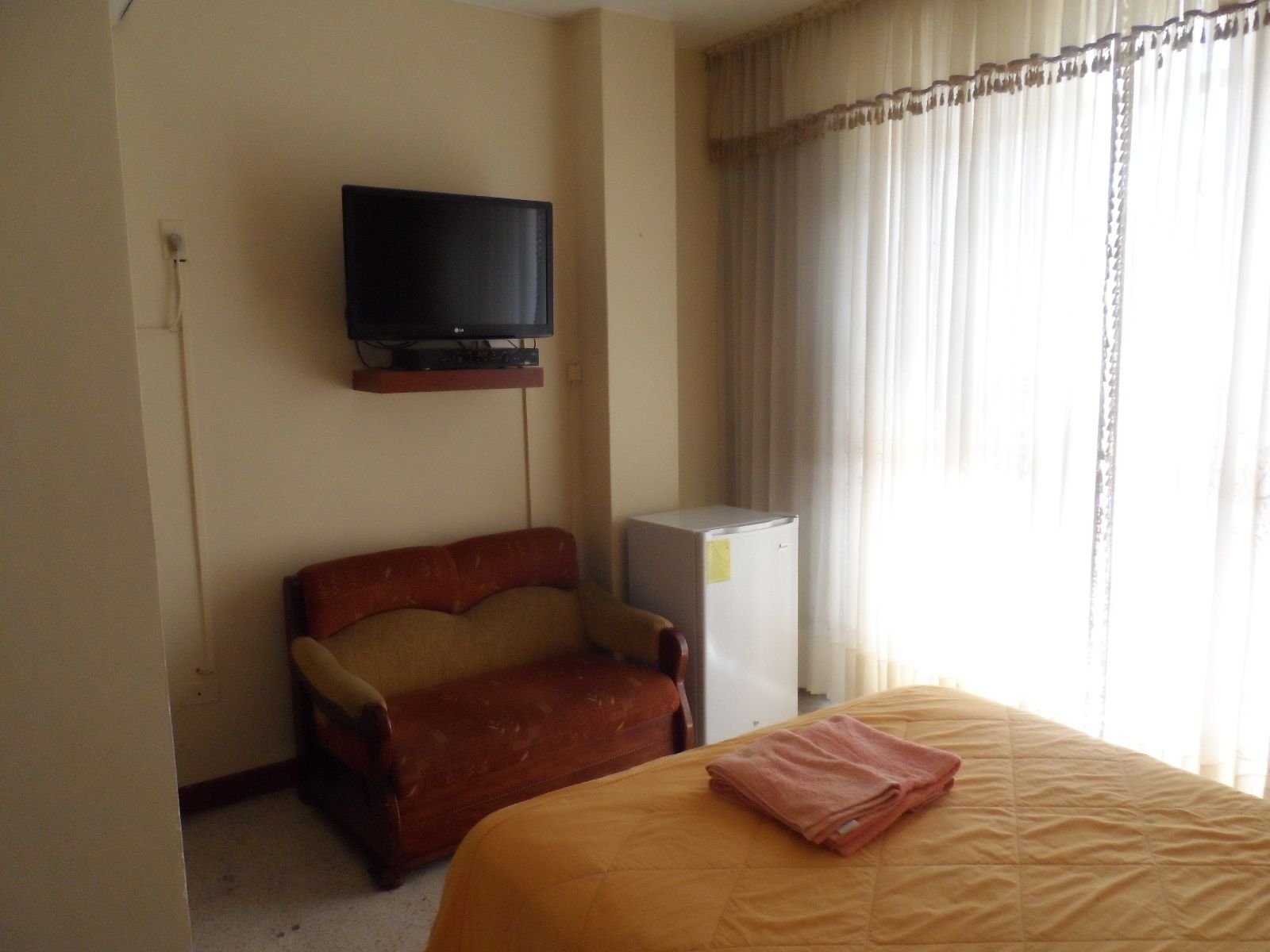 classic room, 1 queen bed | free wifi