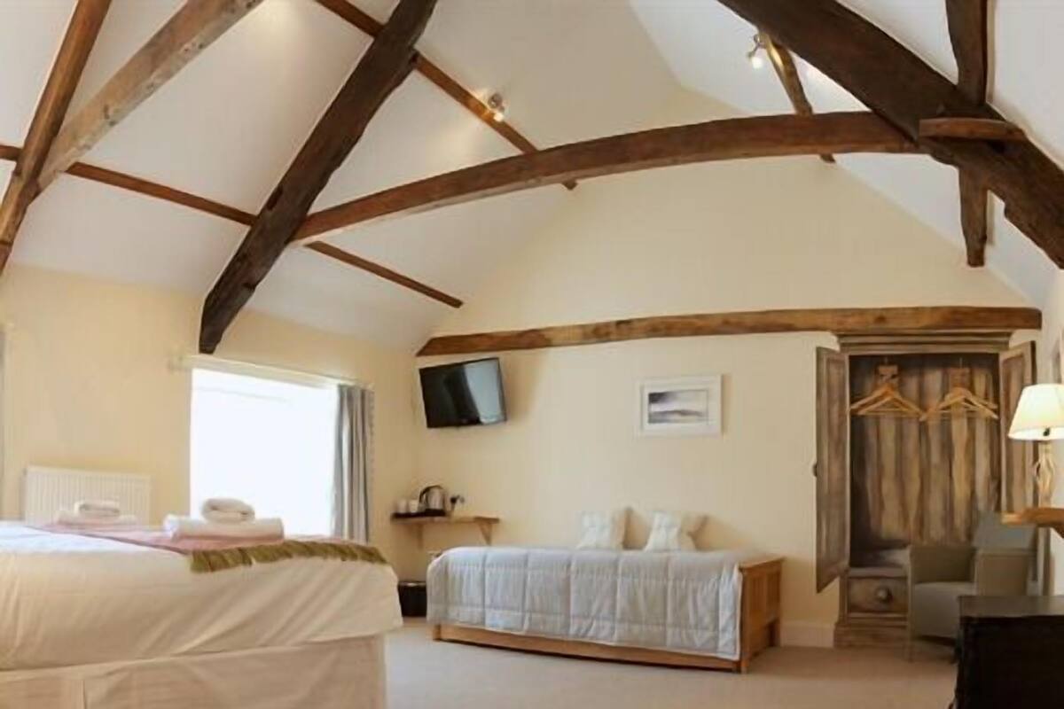 Suite Supérieure, salle de bains attenante