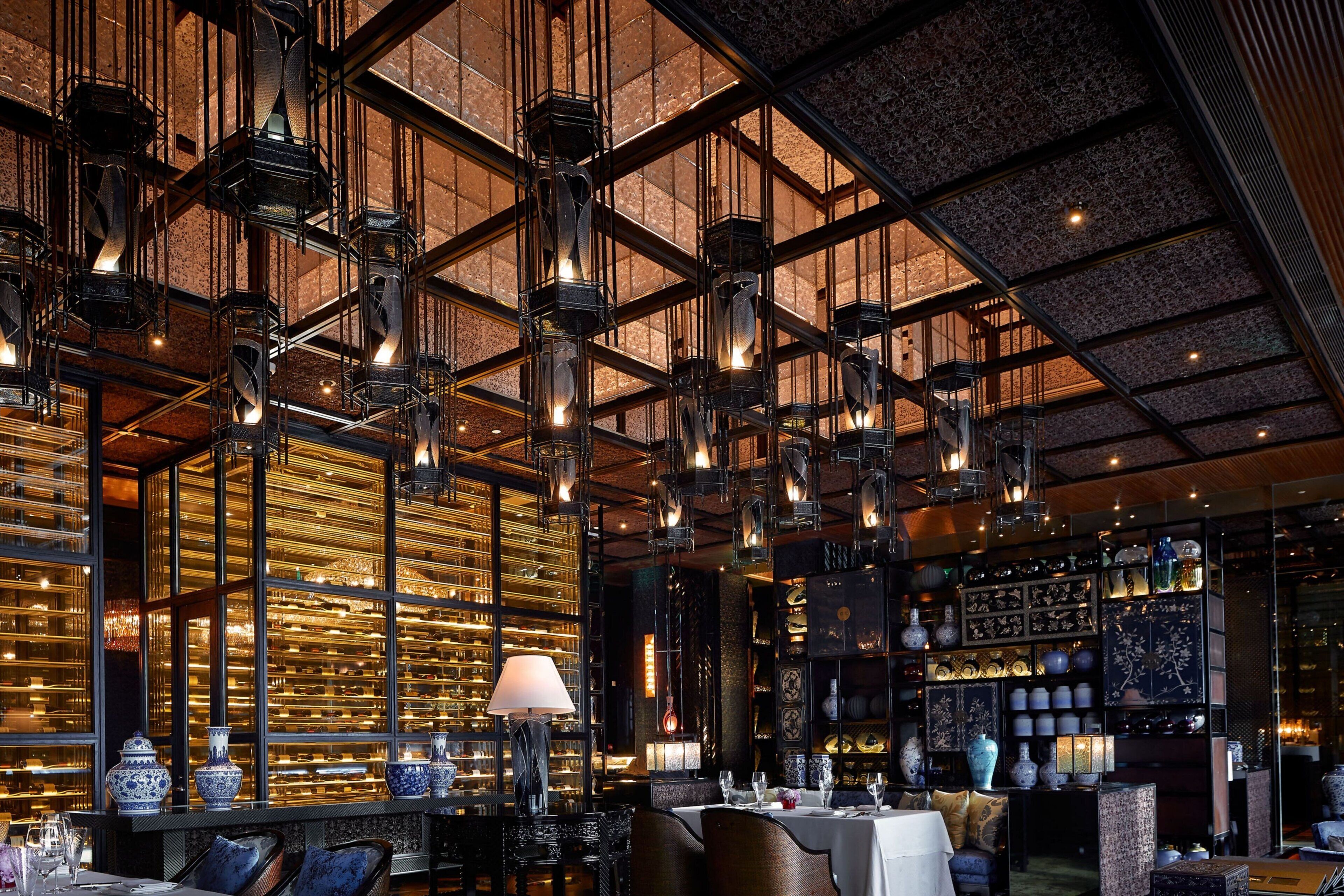 3 restaurants, breakfast, lunch, dinner served; chinese cuisine